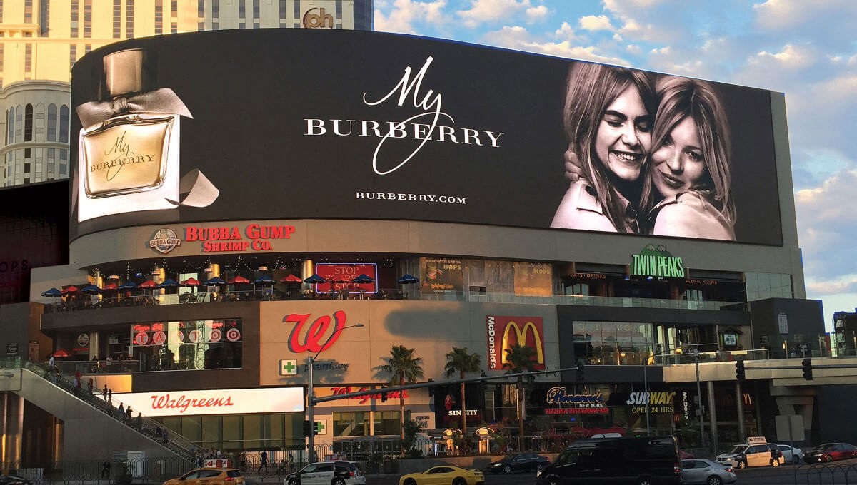 vegas6 Digital billboard advertising displayed on a Las Vegas street