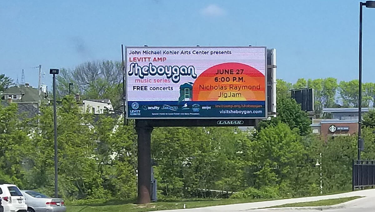 Outdoor digital billboard advertising in Wisconsin