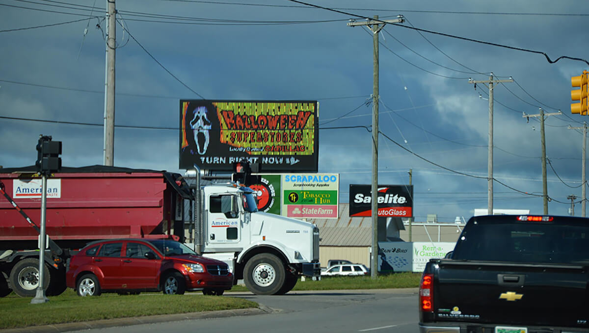 Outdoor digital billboard advertising in Michigan