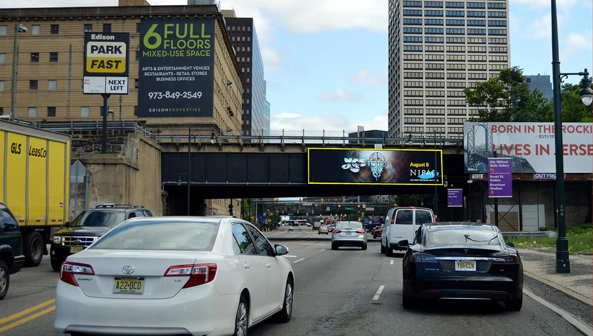 Outdoor digital billboard advertising in New Jersey