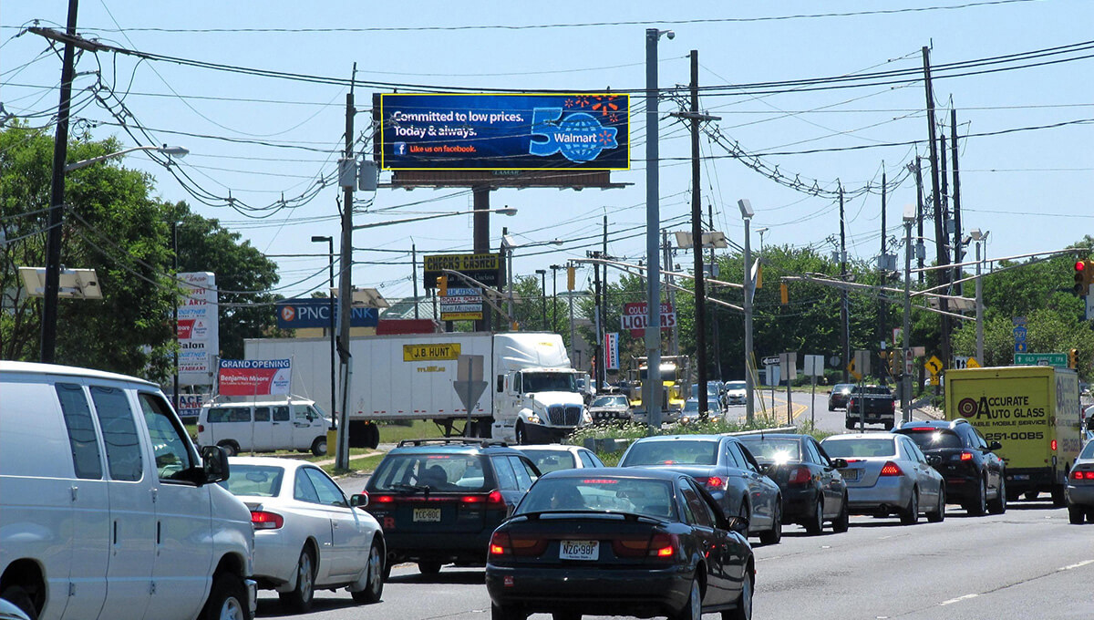 Large-format digital billboard advertising in New Jersey